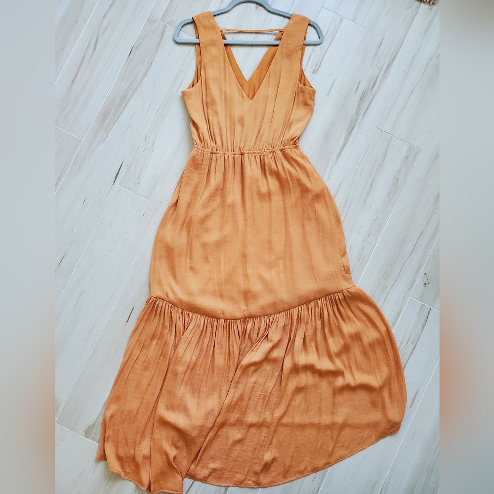 Worn once size S Banana Republic high-low dress
